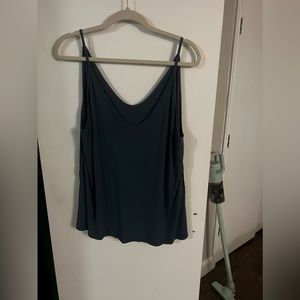 Universal thread 2X tank